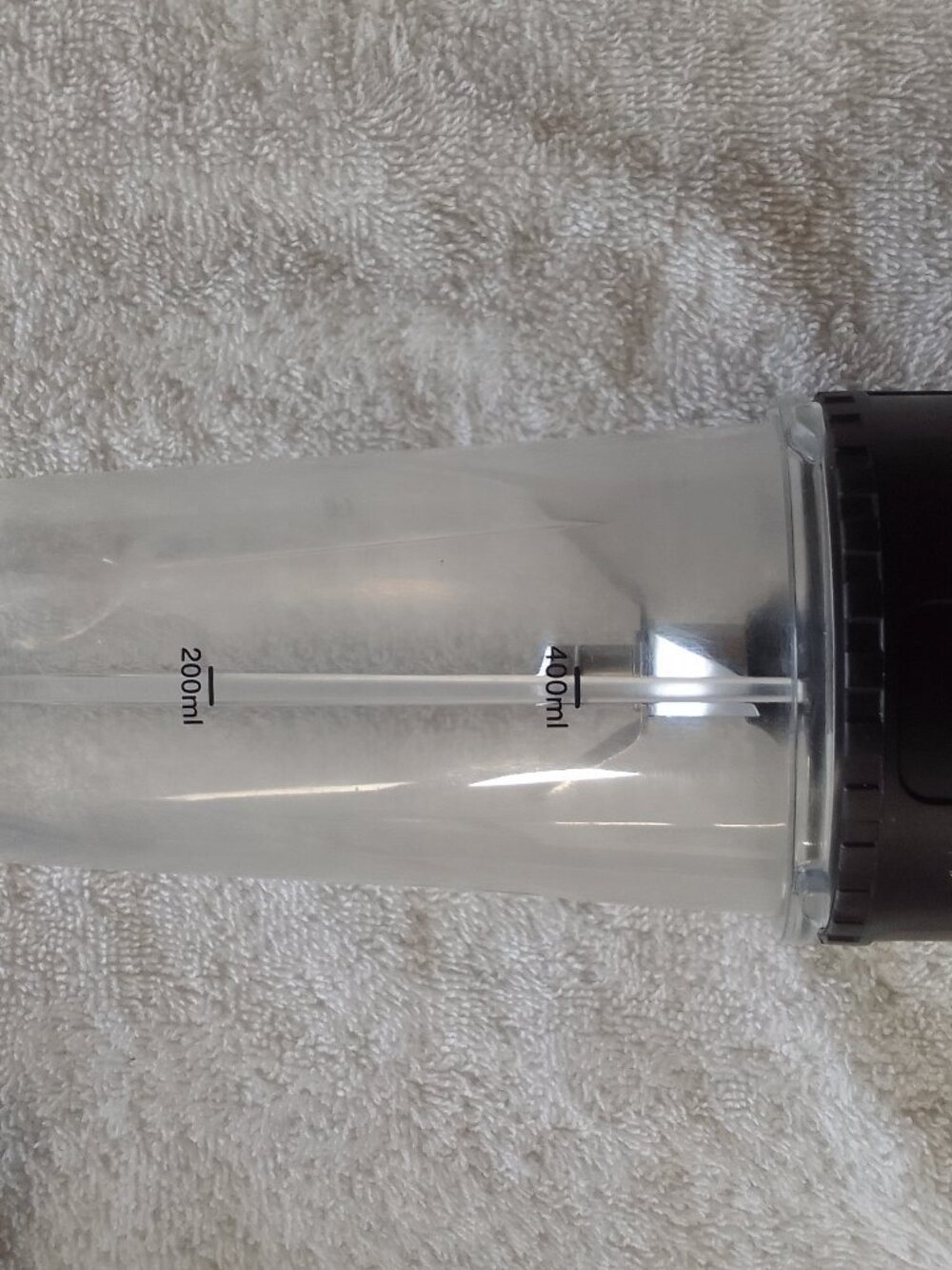 Food chopper with 4 sharp/large blades&measurements, manual, 400ml, brand new